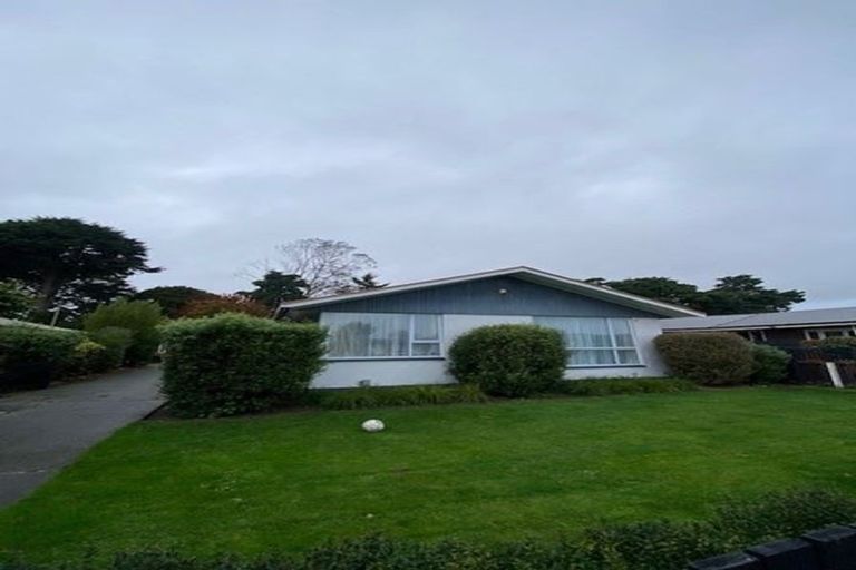 Photo of property in 20 Waratah Street, Avondale, Christchurch, 8061