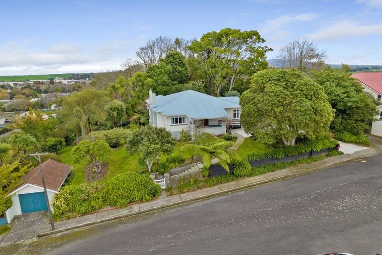 Photo of property in 11 Hill Street, Eltham, 4322