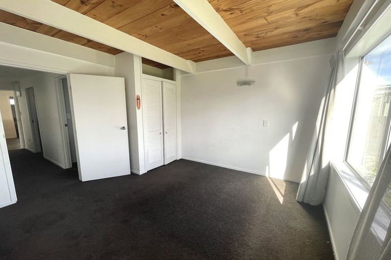 Photo of property in 161 Karewa Parade, Papamoa Beach, Papamoa, 3118