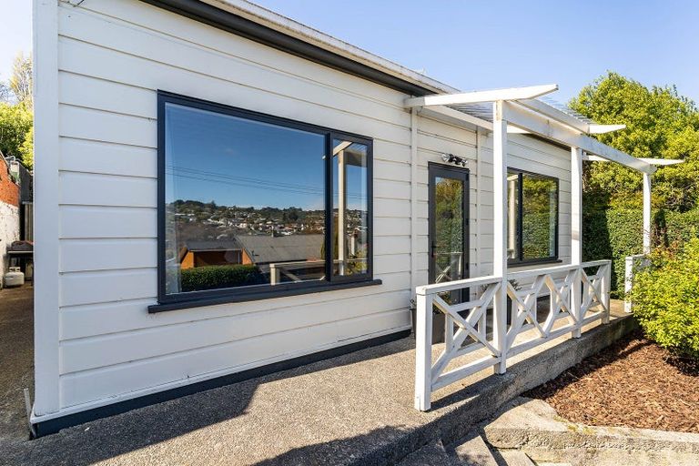 Photo of property in 32 Walton Street, Kaikorai, Dunedin, 9010