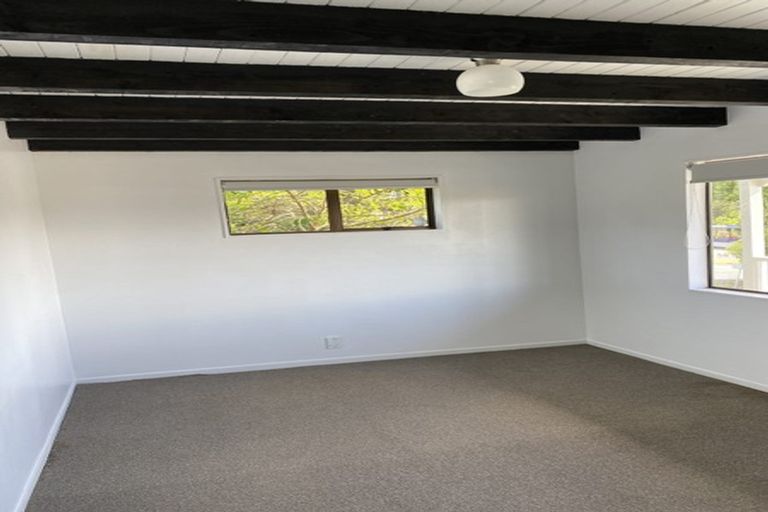 Photo of property in 18 Delshaw Avenue, Stanmore Bay, Whangaparaoa, 0932