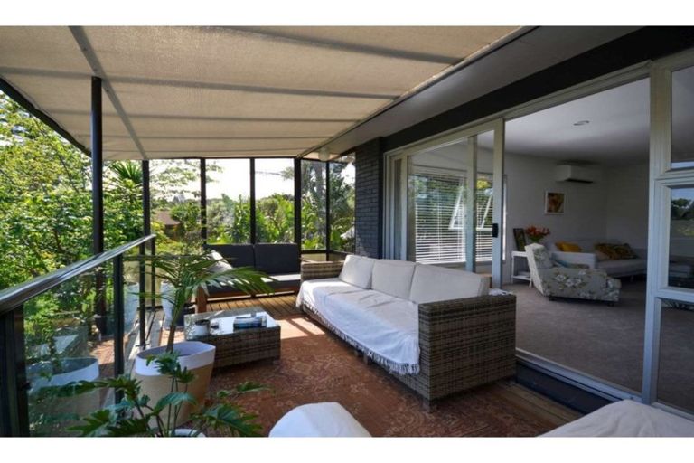 Photo of property in 8 Kemp Road, Kerikeri, 0230