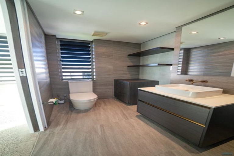 Photo of property in 63 Taumata Road, Omaha, 0986