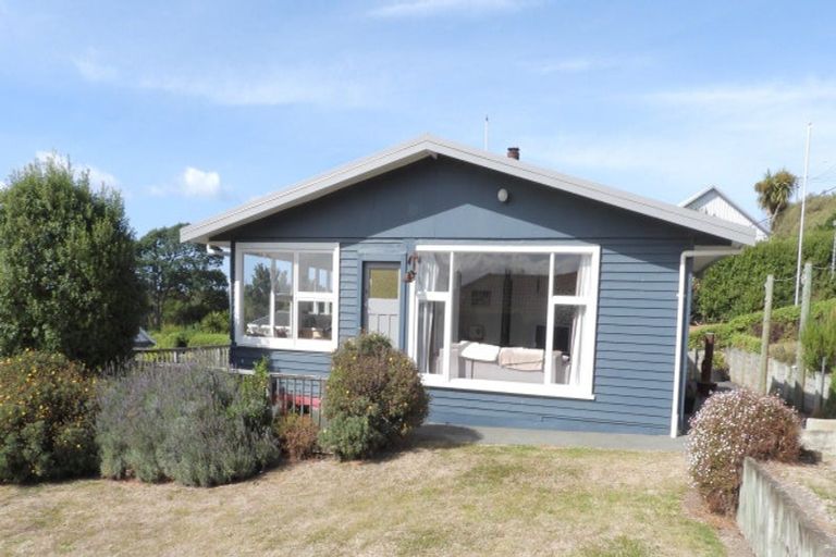Photo of property in 1 Spiers Street, Kakanui, Oamaru, 9495