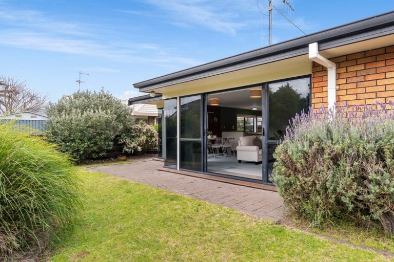 Photo of property in 16b Ngamotu Place, Mount Maunganui, 3116