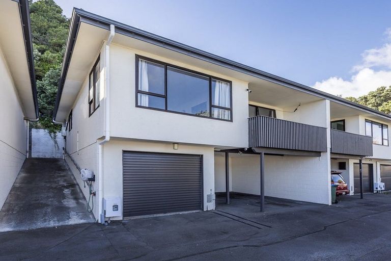 Photo of property in 4/24 Acheron Road, Paremata, Porirua, 5026