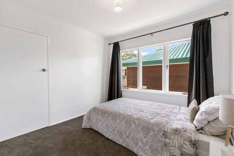 Photo of property in 1/9 Merriefield Avenue, Forrest Hill, Auckland, 0620