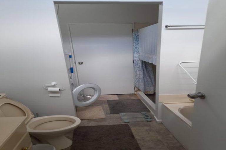 Photo of property in 33f Peverel Street, Riccarton, Christchurch, 8011