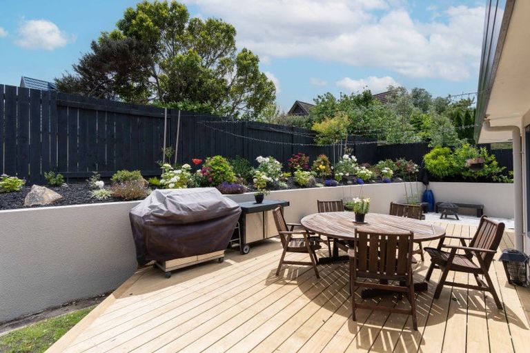 Photo of property in 11 Ruapehu Drive, Fitzherbert, Palmerston North, 4410