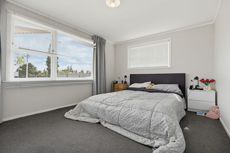 Photo of property in 9a Kawaha Point Road, Fairy Spring, Rotorua, 3015