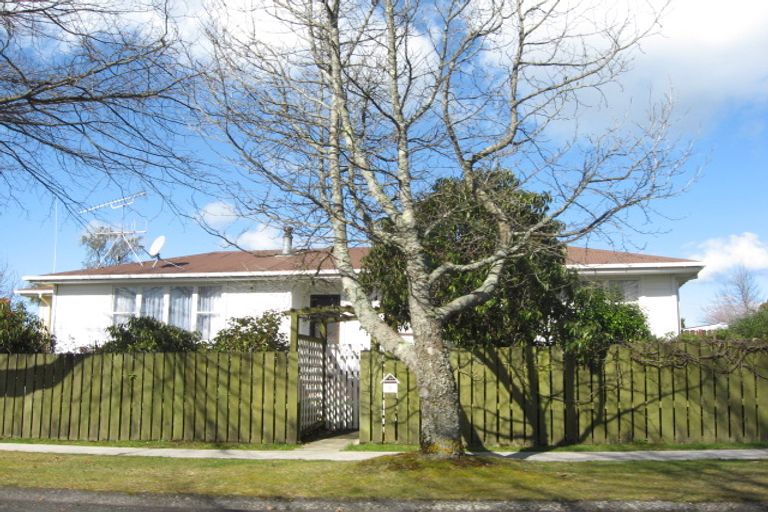 Photo of property in 1/2 Poihaere Street, Turangi, 3334