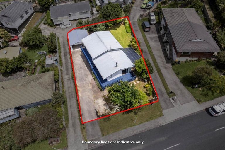 Photo of property in 25 Keegan Drive, Massey, Auckland, 0614