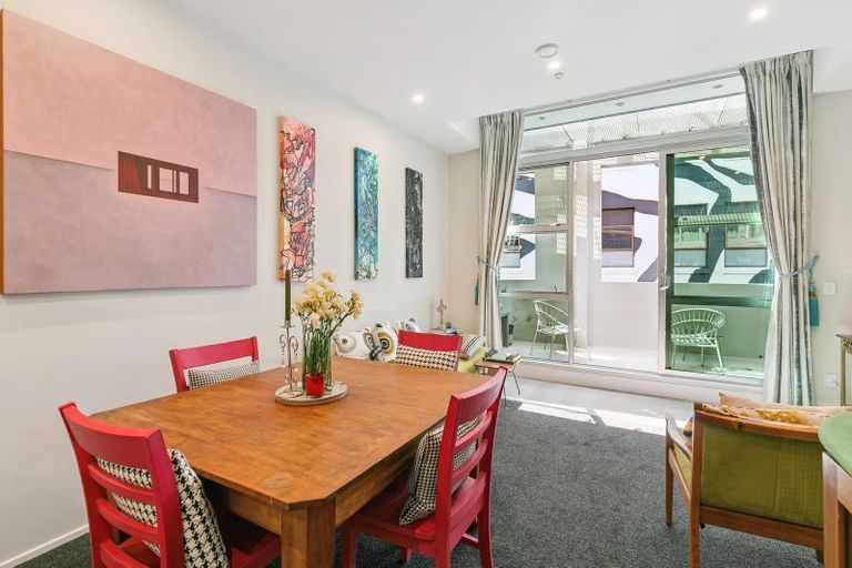 Photo of property in Hb Apartments, 2/3 Holland Street, Te Aro, Wellington, 6011