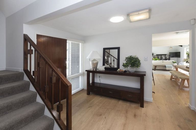 Photo of property in 1 Hanover Place, Ilam, Christchurch, 8041