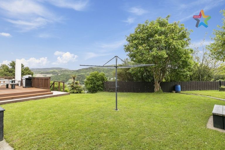 Photo of property in 17 Kingsley Street, Stokes Valley, Lower Hutt, 5019