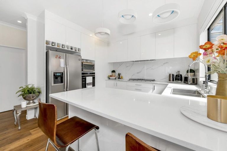 Photo of property in 8 Lavey Road, Flat Bush, Auckland, 2019