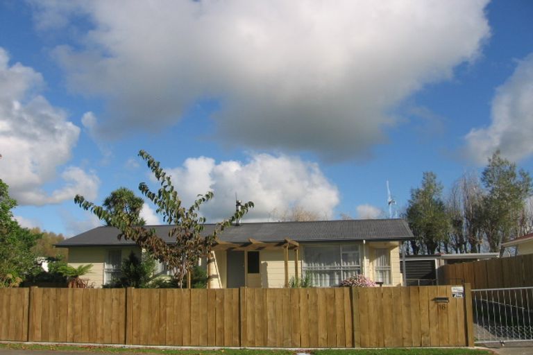 Photo of property in 16 Egmont Place, Westbrook, Palmerston North, 4412