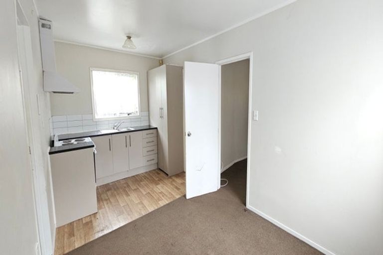 Photo of property in 326 Roscommon Road, Clendon Park, Auckland, 2103