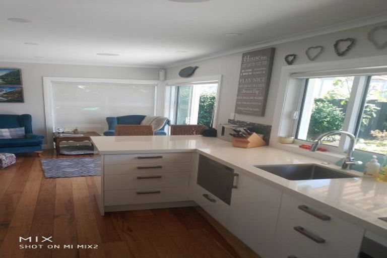 Photo of property in 2/1 Willow Way, Sunnyhills, Auckland, 2010