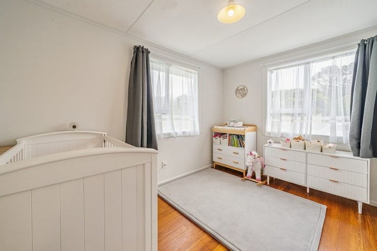 Photo of property in 15 Passive Grove, Ascot Park, Porirua, 5024