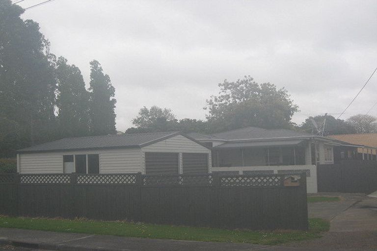 Photo of property in 26 Beach Road, Manly, Whangaparaoa, 0930