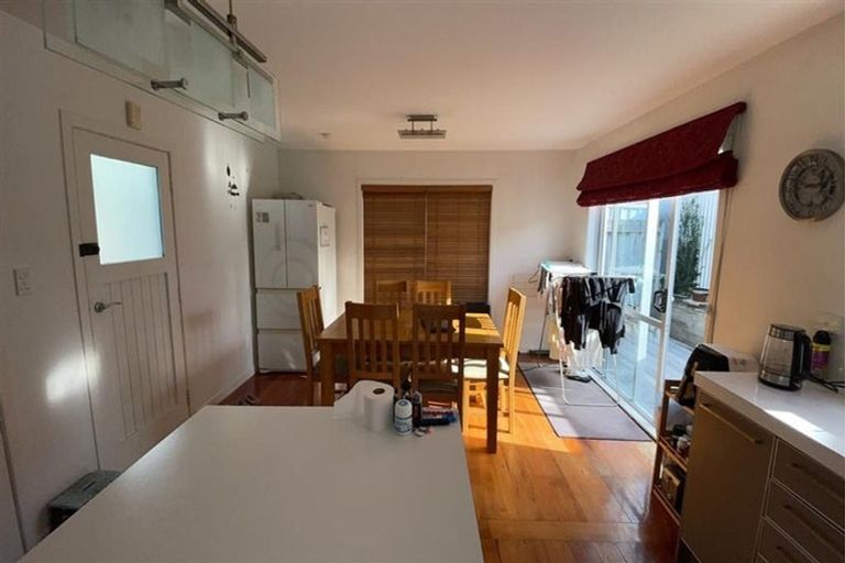 Photo of property in 1/14 Corunna Road, Milford, Auckland, 0620