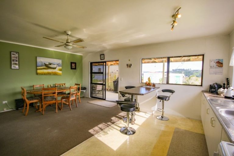 Photo of property in 29 Oxford Street, Whakapirau, Maungaturoto, 0583