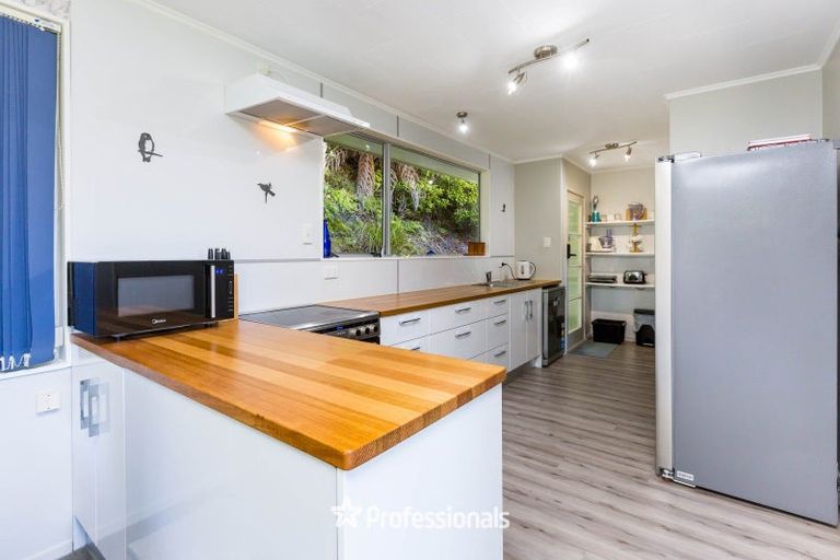 Photo of property in 151 Kamahi Street, Stokes Valley, Lower Hutt, 5019