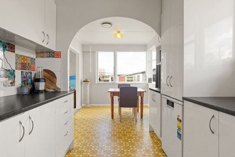 Photo of property in 1086 Hazelmere Crescent, Te Awamutu, 3800