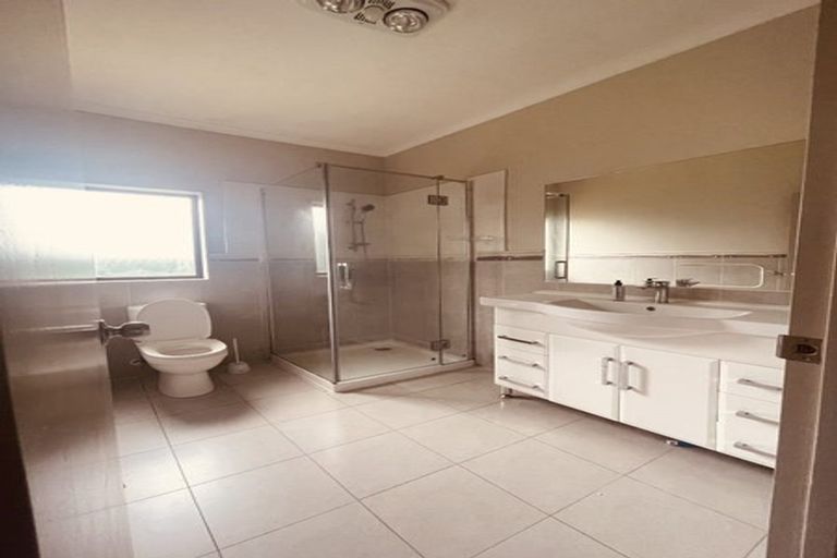 Photo of property in 34 Airfield Road, Takanini, 2112