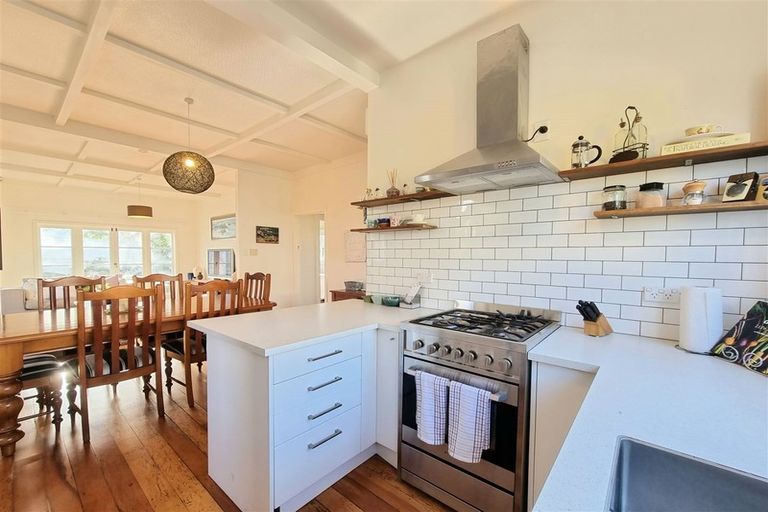 Photo of property in 1/18 Nile Road, Milford, Auckland, 0620