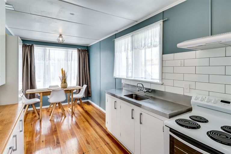 Photo of property in 20 Wordsworth Crescent, Maraenui, Napier, 4110