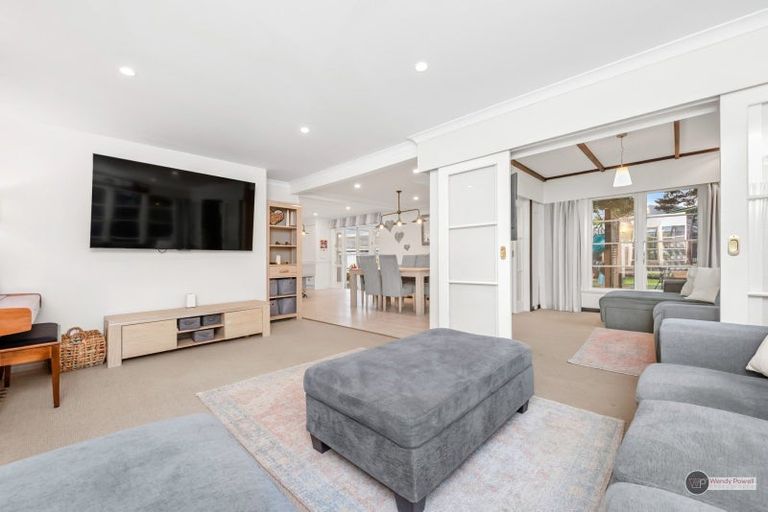 Photo of property in 1057 Fergusson Drive, Clouston Park, Upper Hutt, 5018