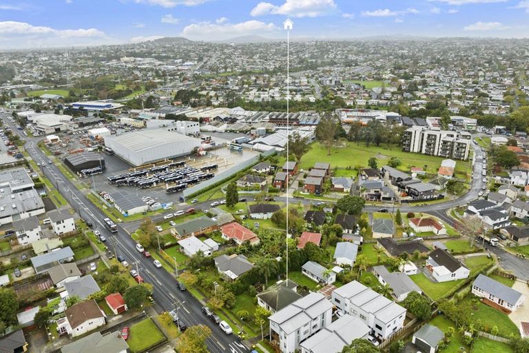 Photo of property in 48 Astley Avenue, New Lynn, Auckland, 0600