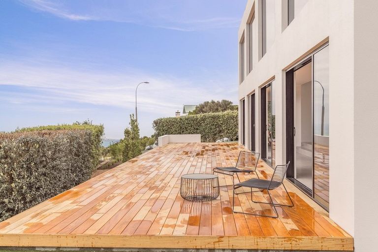 Photo of property in 280 Major Hornbrook Road, Mount Pleasant, Christchurch, 8081