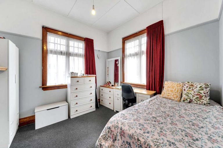 Photo of property in 10 Saunders Street, Owaka, 9535