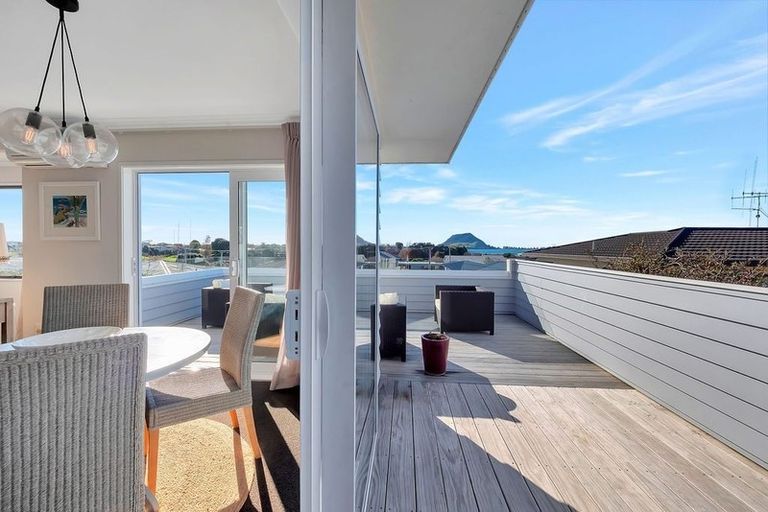 Photo of property in 20a Seaview Road, Otumoetai, Tauranga, 3110