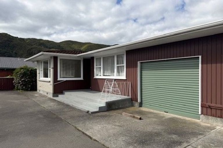 Photo of property in 28a Saint Ronans Avenue, Waterloo, Lower Hutt, 5011