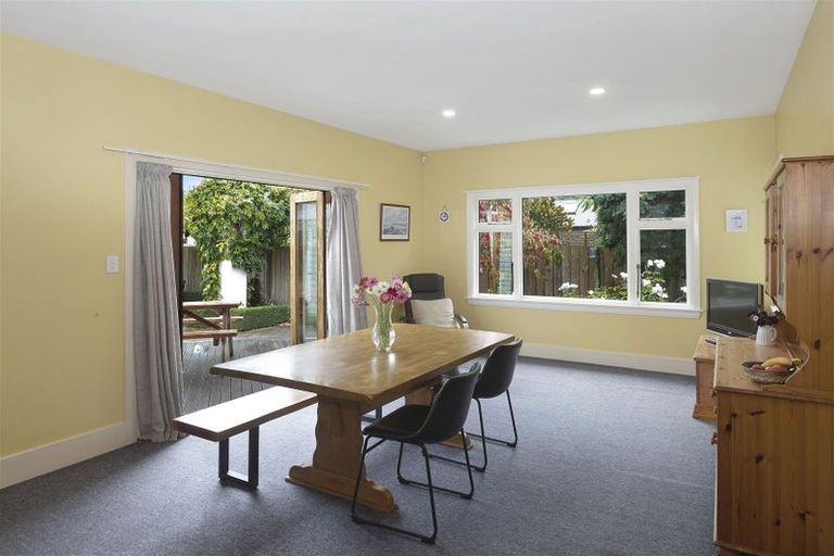 Photo of property in 27 Urunga Avenue, Strowan, Christchurch, 8052