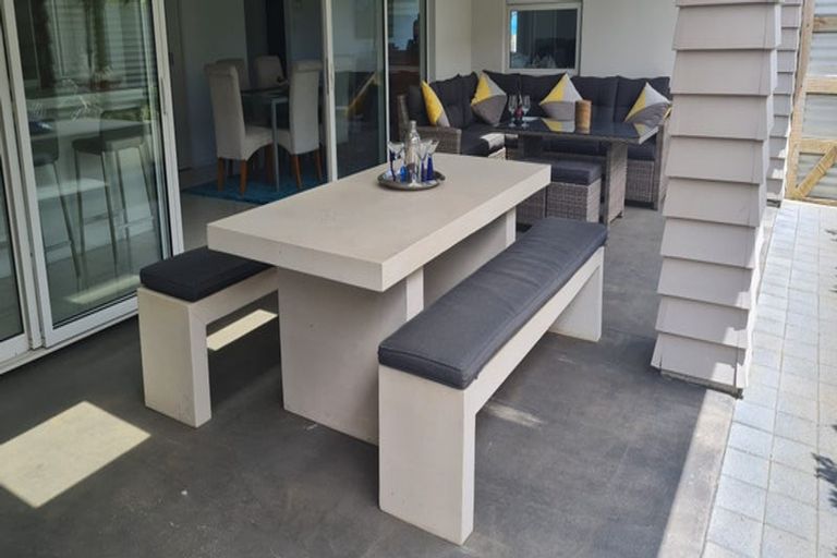 Photo of property in 16 Egmont Street, Patea, 4520