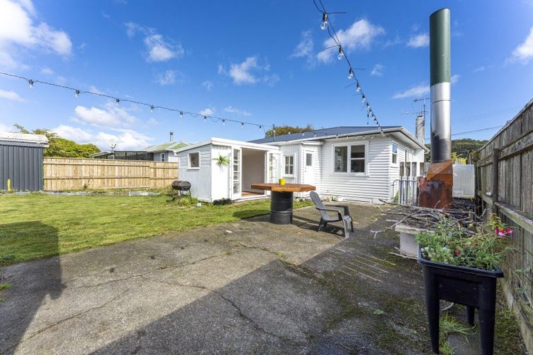 Photo of property in 96 Frederick Street, Wainuiomata, Lower Hutt, 5014