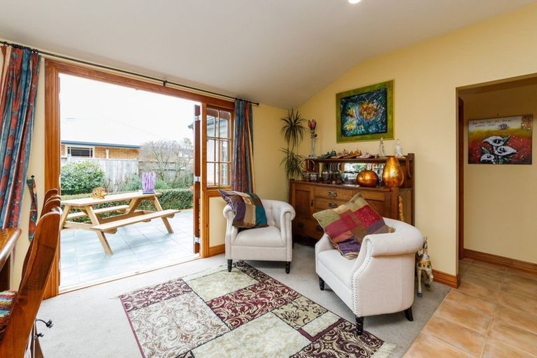 Photo of property in 8a Camden Street, Feilding, 4702