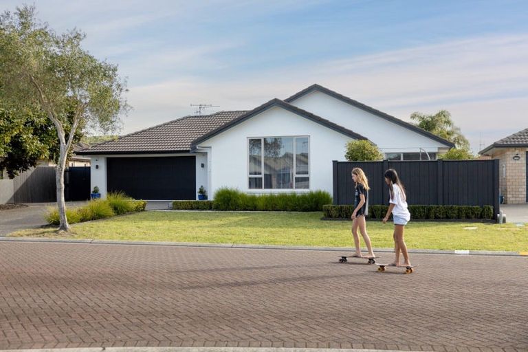 Photo of property in 14 Rota Close, Papamoa Beach, Papamoa, 3118