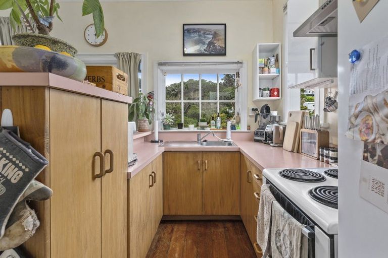 Photo of property in 2 Caprera Street, Melrose, Wellington, 6023