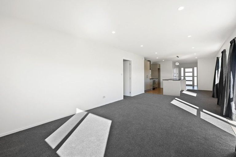 Photo of property in 2 Etna Way, Dinsdale, Hamilton, 3204