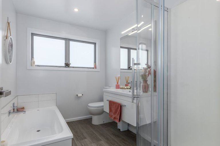 Photo of property in 10 Margaret Shields Avenue, Aotea, Porirua, 5024