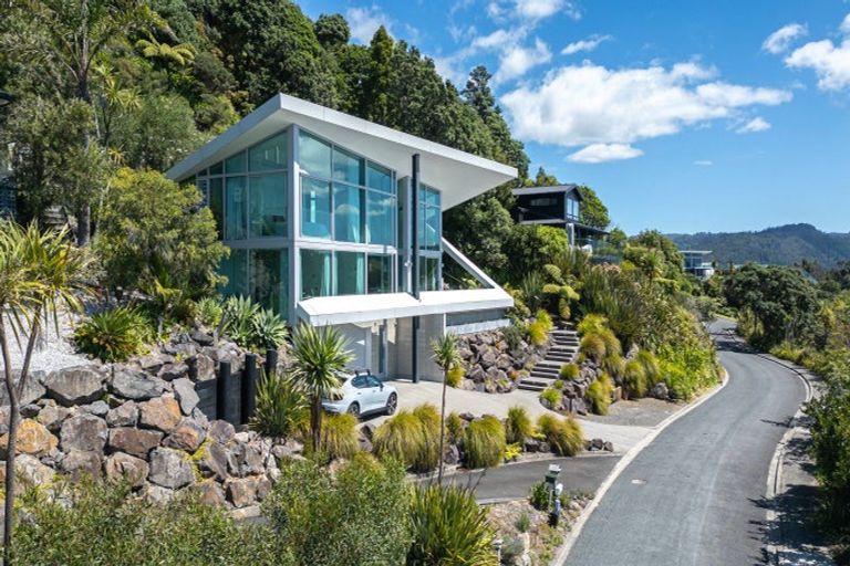 Photo of property in 3 Oceana Heights, Tairua, 3508