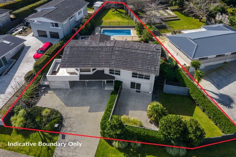 Photo of property in 62 Evelyn Road, Cockle Bay, Auckland, 2014