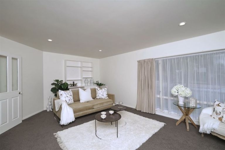 Photo of property in 1 Basil Place, Mount Pleasant, Christchurch, 8081