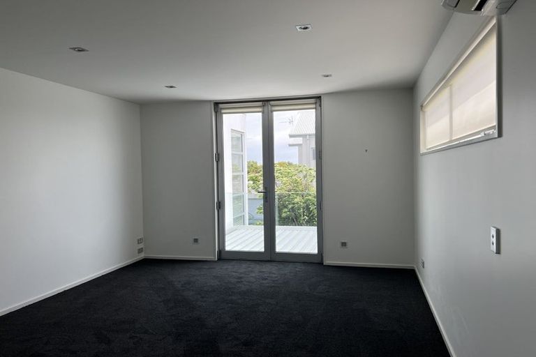 Photo of property in 3 Church Lane, Merivale, Christchurch, 8014